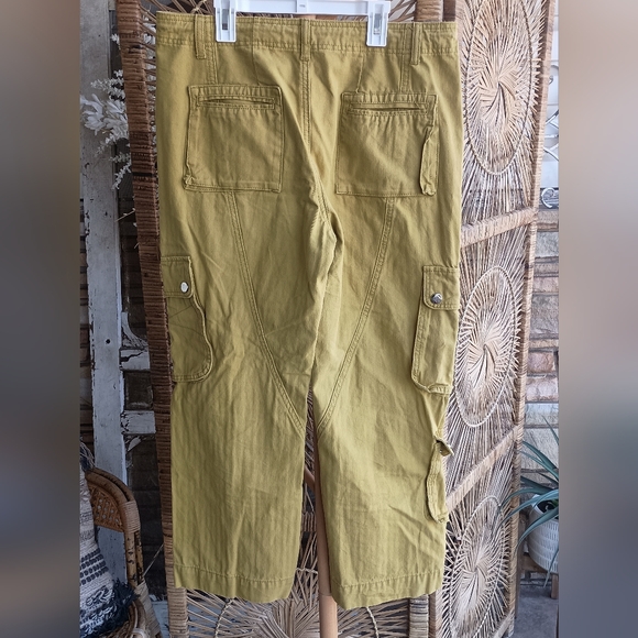 NWOT Women's Mustard Yellow Green 100% Cotton Cargo Pants_Medium - Picture 6 of 7